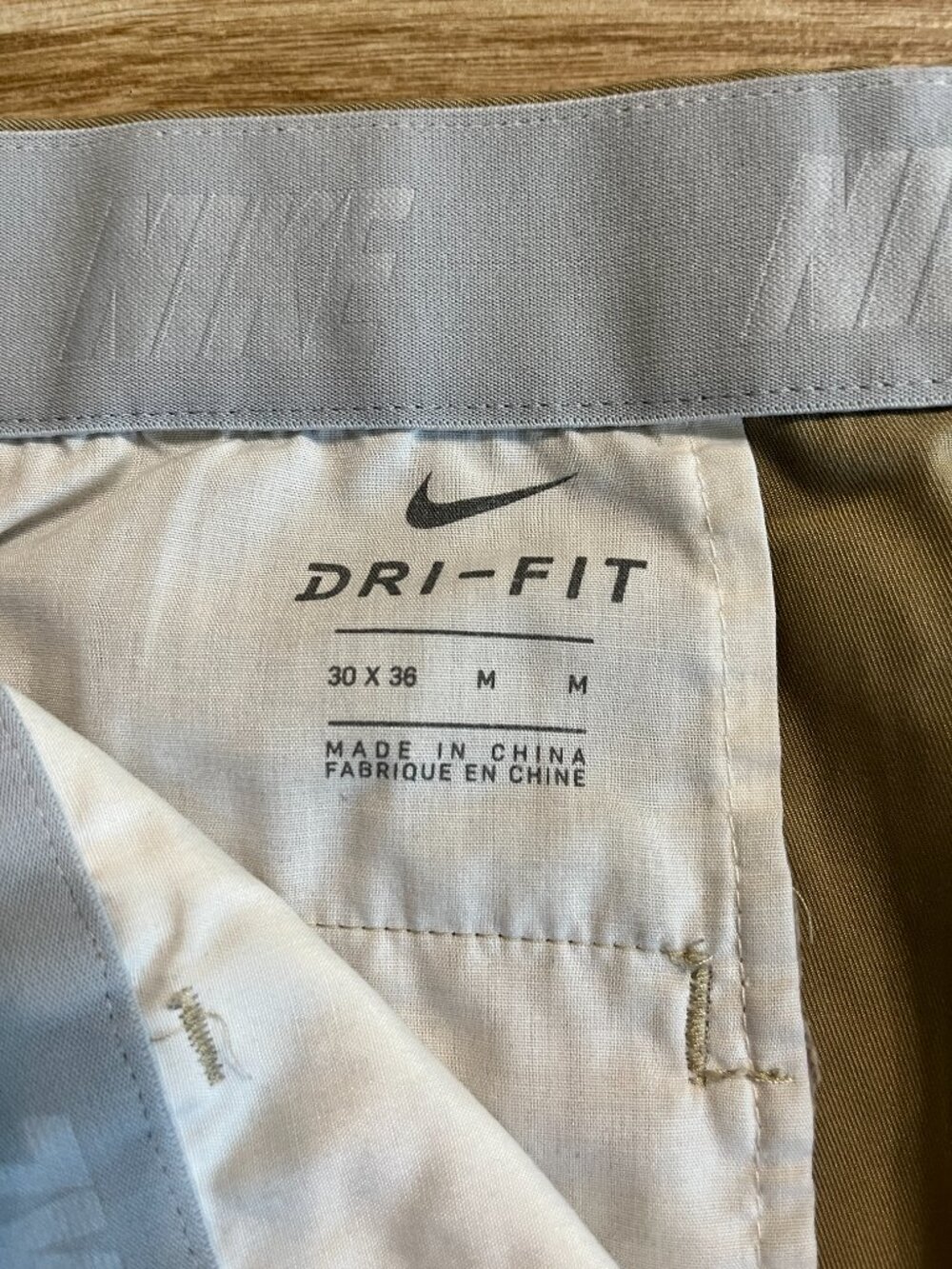 Mens Nike Dri-Fit Tan Khaki Pants - 30x36 - Picture 11 of 11